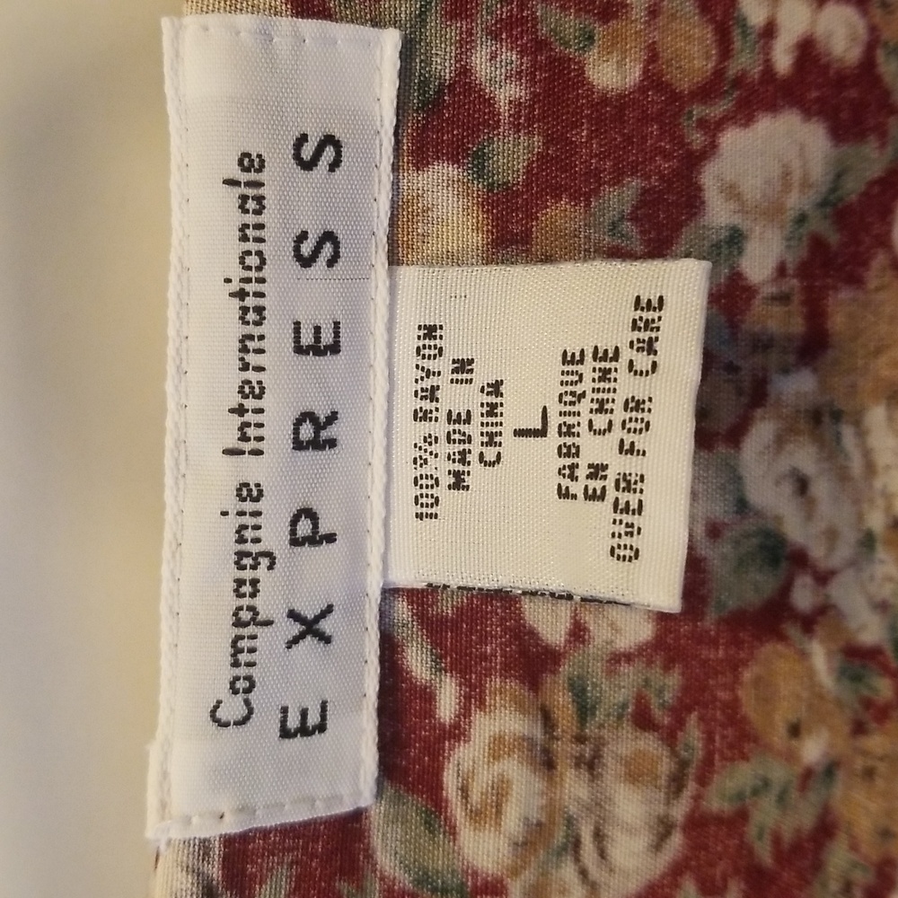 Express Floral Ruffle Blouse - Picture 2 of 8